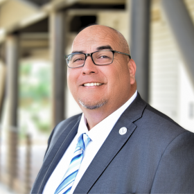 Dr. Gilbert Contreras